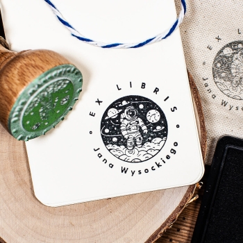 Ex Libris kosmos. Personalizowany stempel w zestawie na prezent