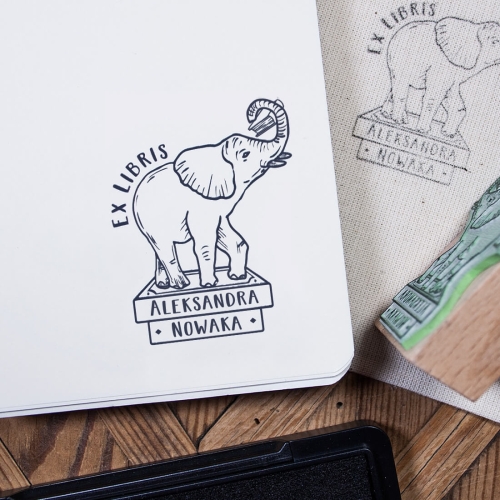 exlibris-personalizowany-słoń-z-ksiażką