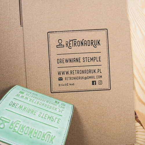 duża drewniana pieczątka kołyskowa 10x10 cm