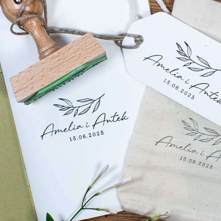 Pieczątka weselna personalizowana imionami Młodej Pary i datą ślubu