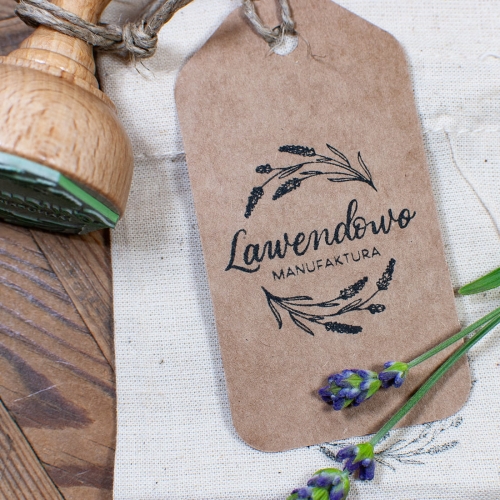 Okrągły stempel z gałązkami lawendy personalizowany nazwą firmy