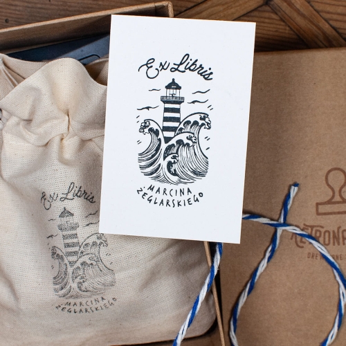 Drewniana Pieczątka Ex Libris w Zestawie Prezentowym z Motywem Morskich Fal