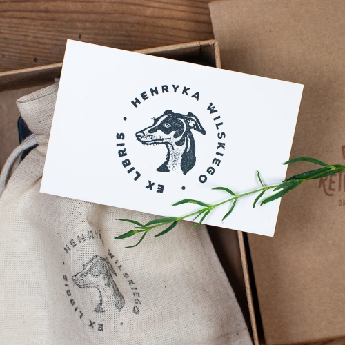 Stempel Ex Libris w Zestawie Upominkowym z Motywem Czworonoga