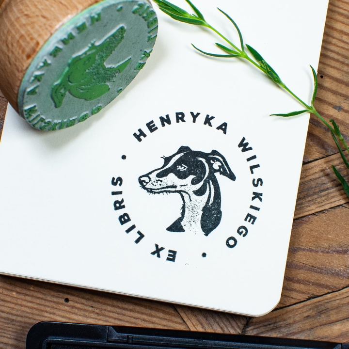 Stempel do książek z motywem czworonoga