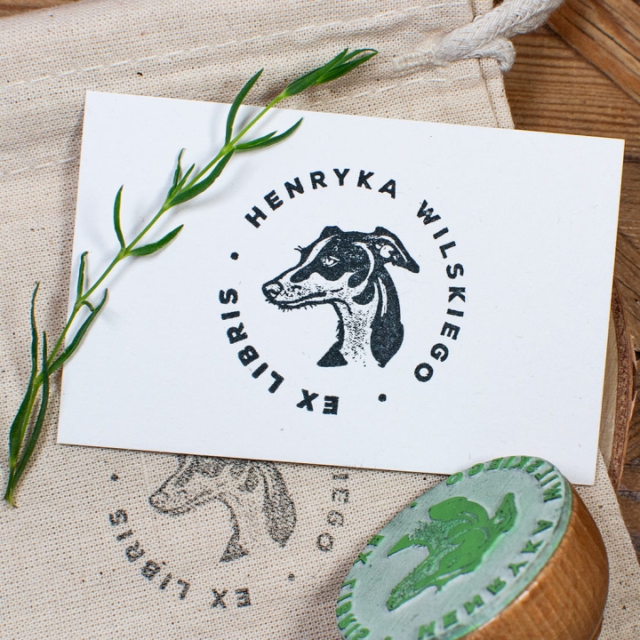 Stempel do książek z motywem czworonoga