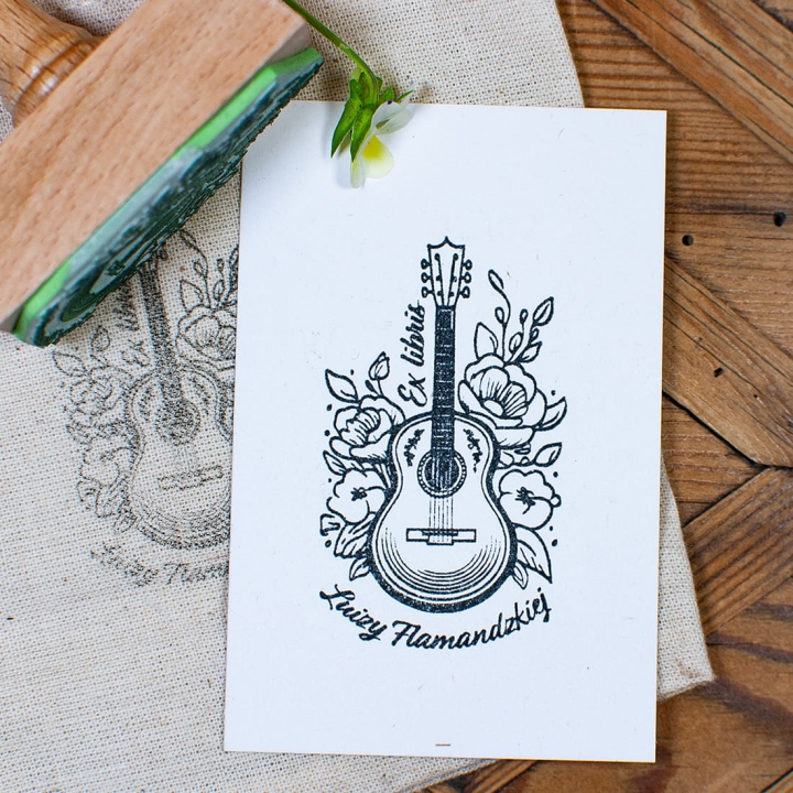 Pieczątka do książek, personalizowany ex libris z gitarą