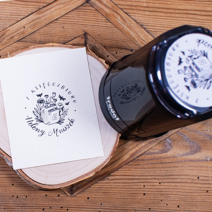 Automatyczny stempel ex libris z imieniem i nazwiskiem