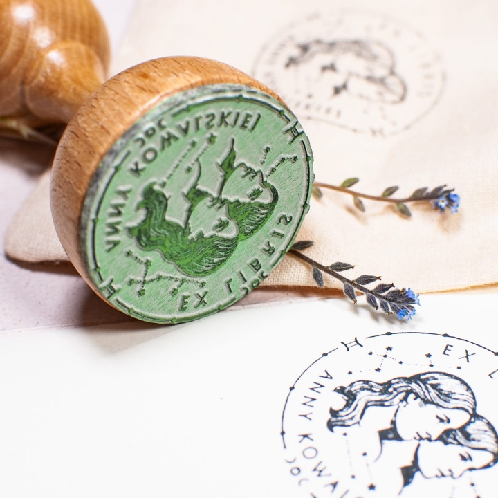 Personalizowana pieczątka ex libris z motywem znaku zodiaku Bliźnięta - stempel do książek