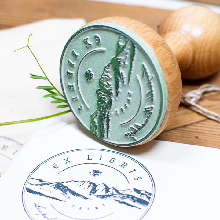 Personalizowany stempel ex libris z motywem gór - prezentowy zestaw z Tatr