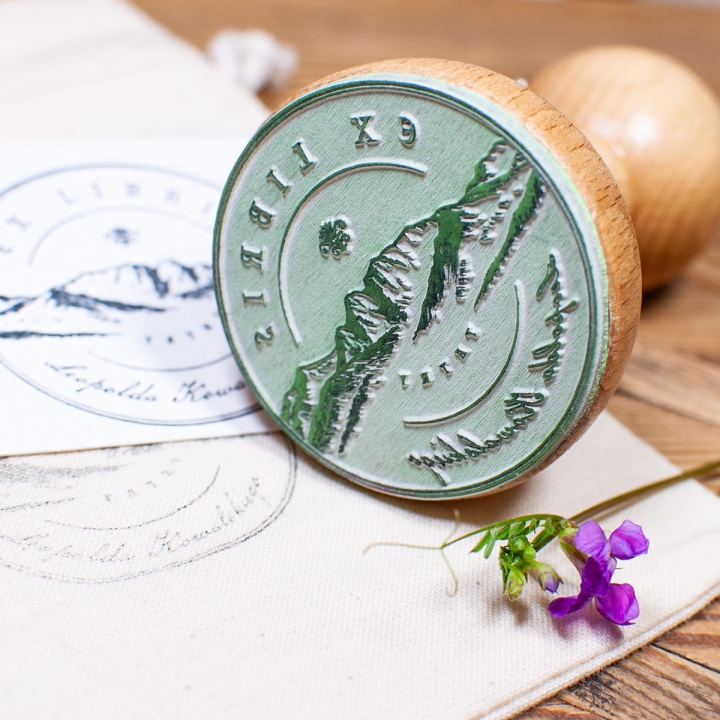 Stempel ex libris z grafiką gór Tatry - drewniana rączka i gumowy wzór