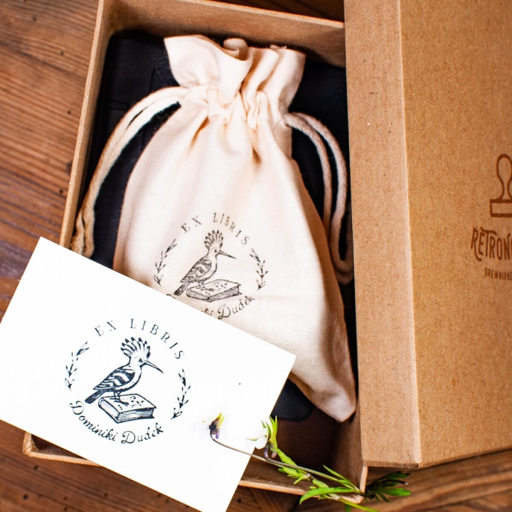 Ekslibris z dudkiem - personalizowana pieczątka do książek w eleganckim zestawie prezentowym