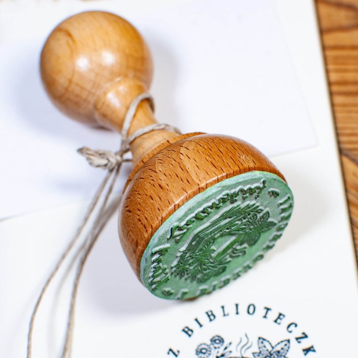 pieczatka-exlibris z-kawa-w-zestawie-na prezent.jpg