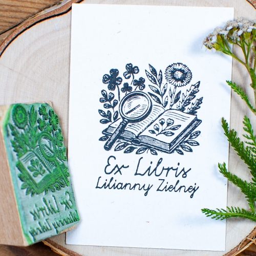 ex libris zielnik z lupą i roślinami.jpg