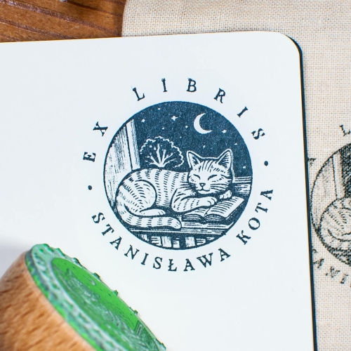 zestaw ze stemplem Ex Libris kot nocą