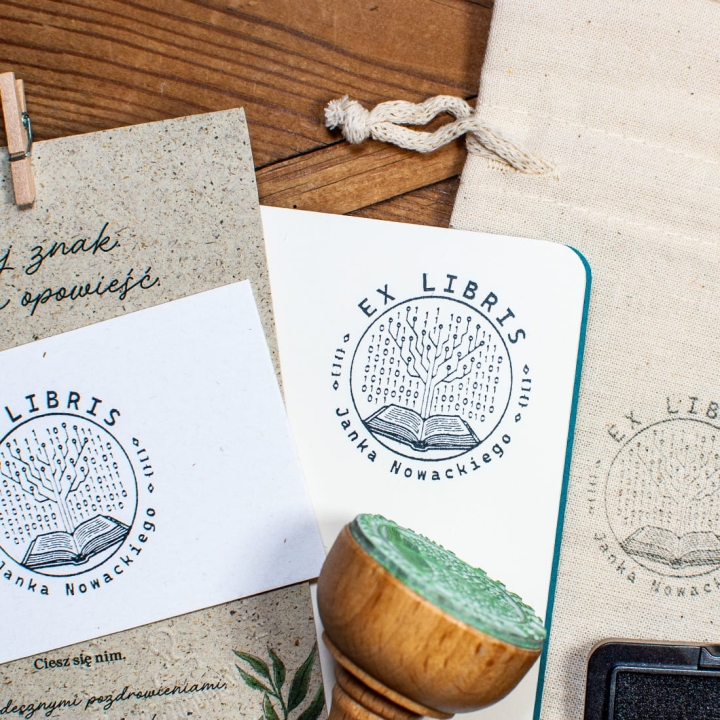 Ex Libris programista – drewniana pieczątka w pudełku prezentowym