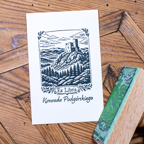 drewniany stempel ex libris zamek w górach personalizowany