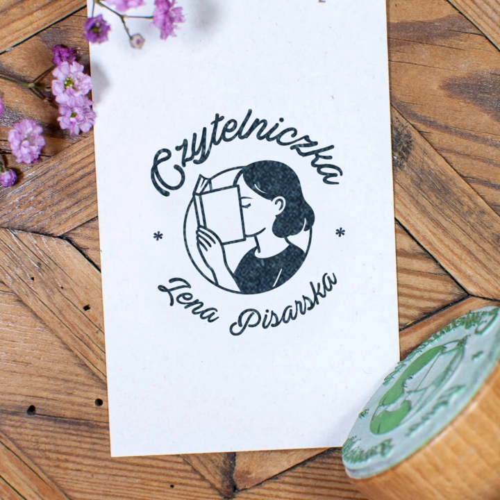 Personalizowana pieczątka Ex Libris z czytelniczką