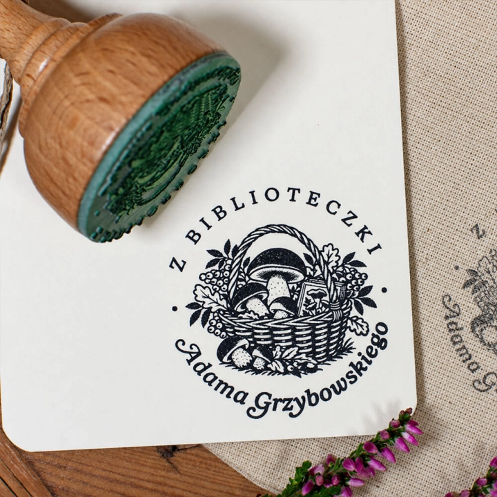Personalizowana pieczątka Ex Libris z grzybami na prezent