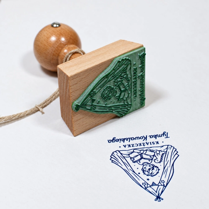 Stempel do książek w personalizowanym zestawie prezentowym